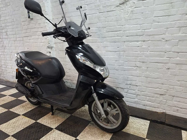 Peugeot kisbee 25 km snorscooter 4takt - afbeelding 6 van  7