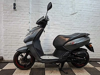 Peugeot kisbee 25 km snorscooter 4takt