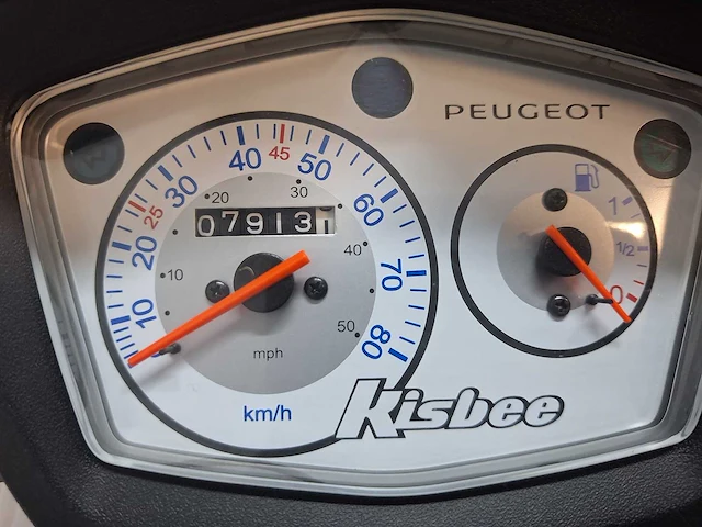Peugeot kisbee 25 km snorscooter 4takt - afbeelding 4 van  7