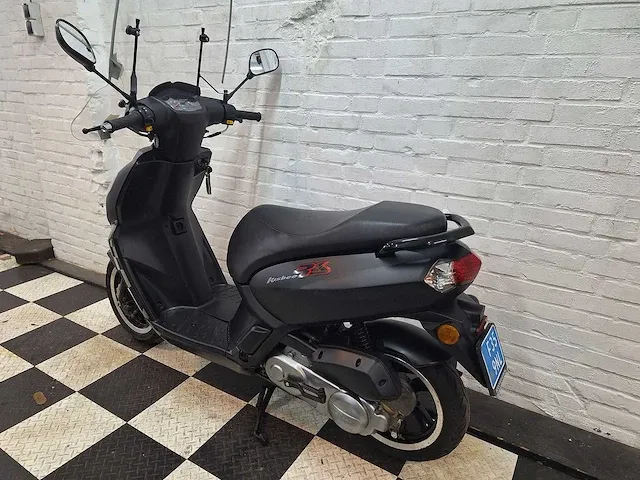 Peugeot kisbee rs 25 km snorscooter 4takt - afbeelding 3 van  7