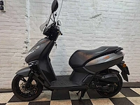 Peugeot kisbee rs 25 km snorscooter 4takt