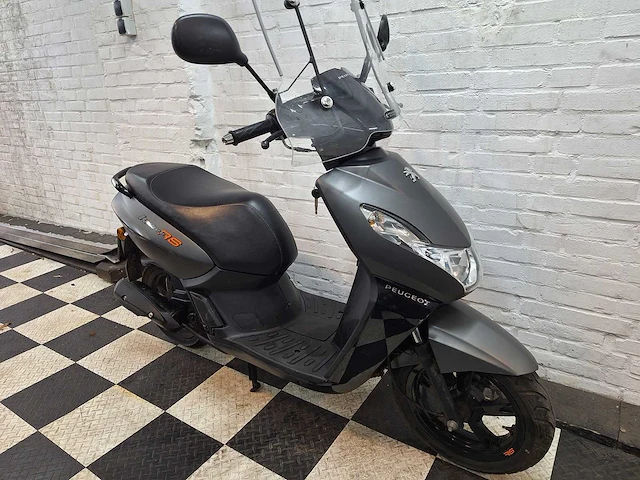 Peugeot kisbee rs 25 km snorscooter 4takt - afbeelding 7 van  7