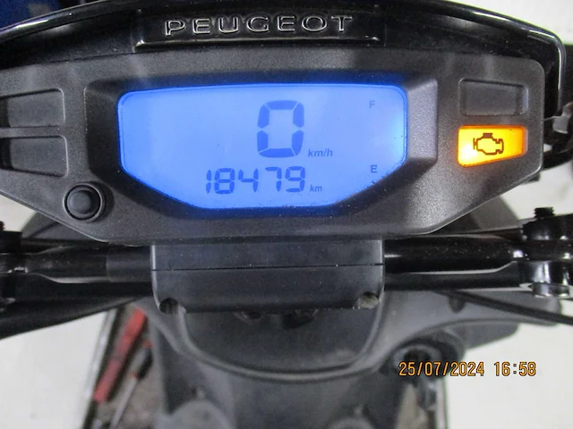 Peugeot kisbee rs naked - bromscooter - streetzone 2 tact injectie - scooter - afbeelding 4 van  12