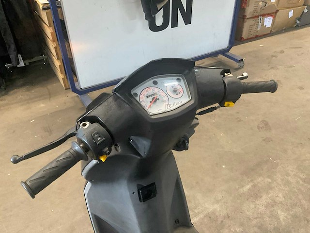 Peugeot kisbee snorscooter - afbeelding 2 van  14