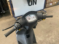 Peugeot kisbee snorscooter - afbeelding 2 van  14