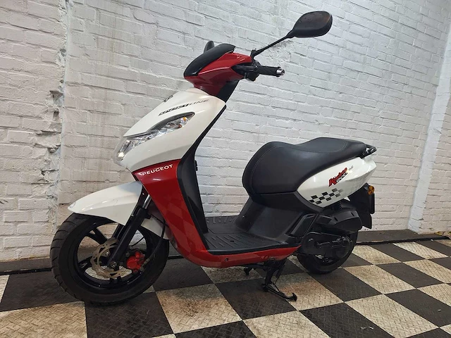 Peugeot kisbee sportline 45 km bromscooter 4takt - afbeelding 2 van  7
