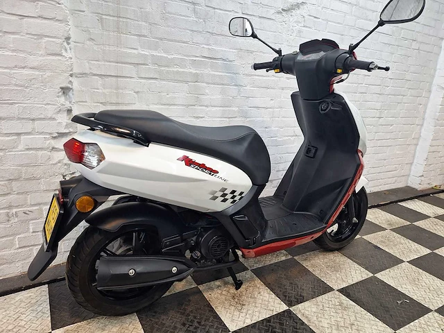 Peugeot kisbee sportline 45 km bromscooter 4takt - afbeelding 5 van  7