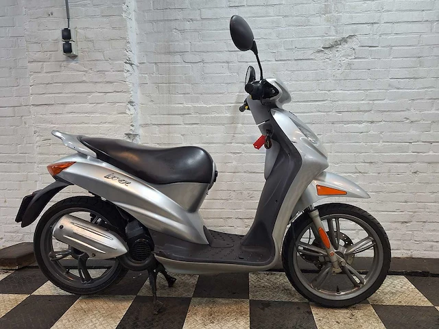 Peugeot looxor 25 km snorscooter 2takt - afbeelding 6 van  7