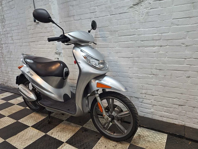 Peugeot looxor 25 km snorscooter 2takt - afbeelding 7 van  7