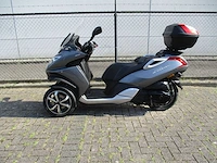 Peugeot metropolis - driewieler motorscooter - 400 i - motorfiets - afbeelding 1 van  11