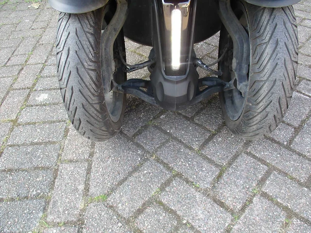 Peugeot metropolis - driewieler motorscooter - rx-r abs - motorfiets - afbeelding 12 van  15