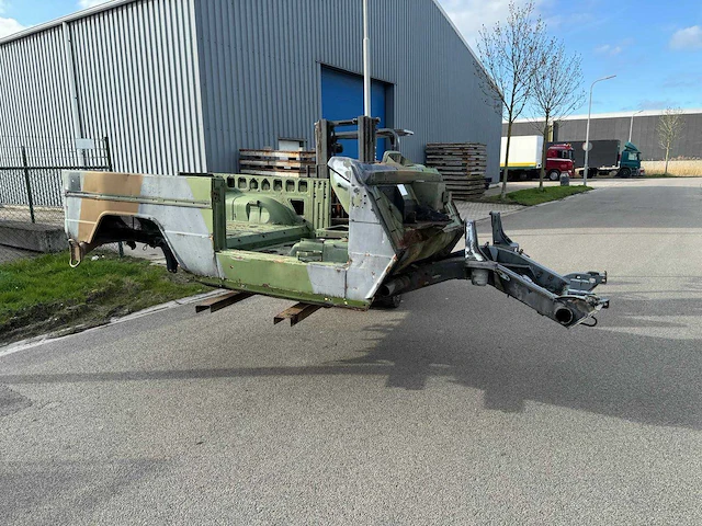 Peugeot p4 chassis (2x) + carrosserie - afbeelding 1 van  11