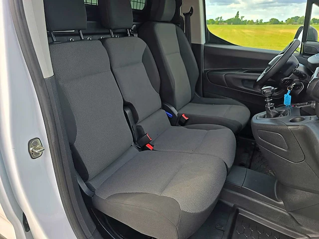 Peugeot partner 1.2 benzine premium, v-77-lsk - afbeelding 6 van  29