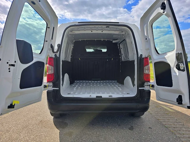 Peugeot partner 1.2 benzine premium, v-77-lsk - afbeelding 26 van  29