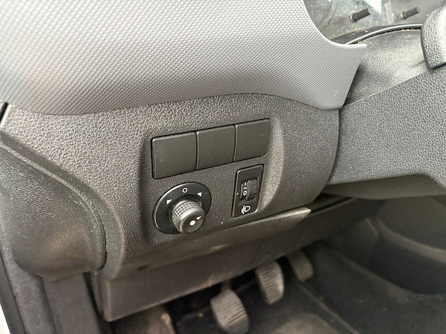 Peugeot partner 120 1.6 hdi l1xr pr+ airco, vg-946-s - afbeelding 8 van  18