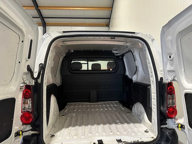 Peugeot partner 120 1.6 hdi l1xr pr+ v-632-tt - afbeelding 4 van  18