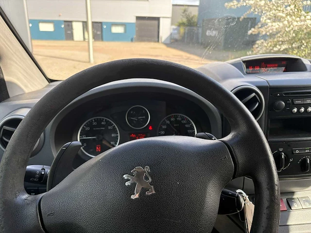 Peugeot partner 122 1.6 ehdi l2 xt profit + 2tronic, 2-vtk-52 - afbeelding 13 van  26