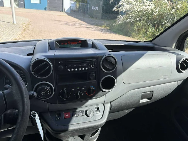 Peugeot partner 122 1.6 ehdi l2 xt profit + 2tronic, 2-vtk-52 - afbeelding 14 van  26