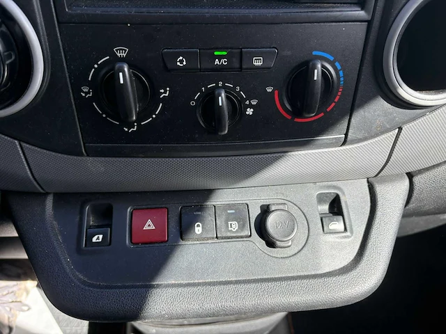 Peugeot partner 122 1.6 ehdi l2 xt profit + 2tronic, 2-vtk-52 - afbeelding 17 van  26