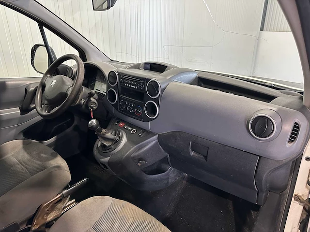 Peugeot partner 122 1.6 hdi l2 xt 6-vxn-57 - afbeelding 3 van  18