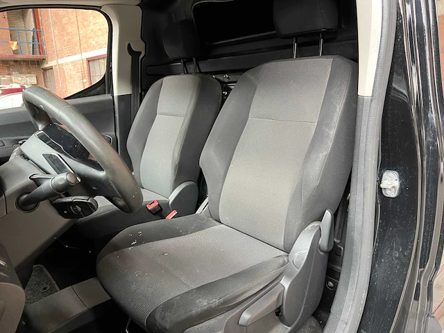 Peugeot partner 1.5 bl.hdi asph long 131pk 2020 (origineel-nl), vhp-60-l -automaat- - afbeelding 37 van  45