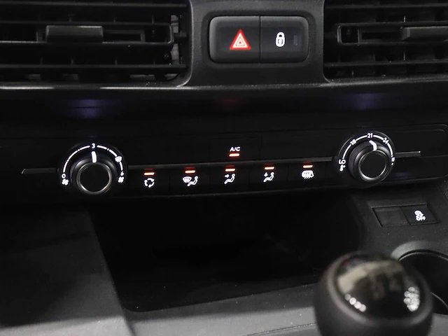 Peugeot partner 1.5 bluehdi pro | bedrijfswagen | 51-30-06 - afbeelding 13 van  20