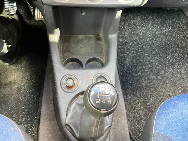 Peugeot partner 1.9 170c advantage - bedrijfswagen (schade) - afbeelding 3 van  12