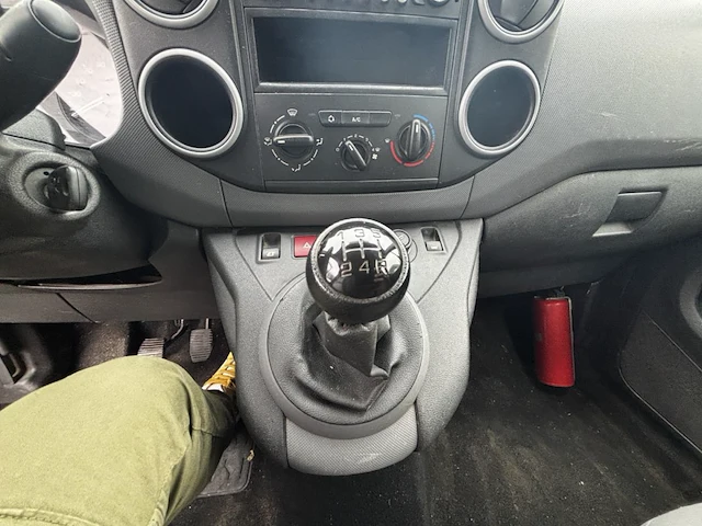 Peugeot partner fourgon swb diesel 1.6 hdi l1h1 confort,2013 - afbeelding 3 van  33