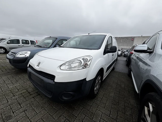 Peugeot partner fourgon swb diesel 1.6 hdi l1h1 confort,2013 - afbeelding 1 van  33