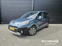 Peugeot partner tepee 1.6 hdif outdoor 7-zln-85 - afbeelding 1 van  22