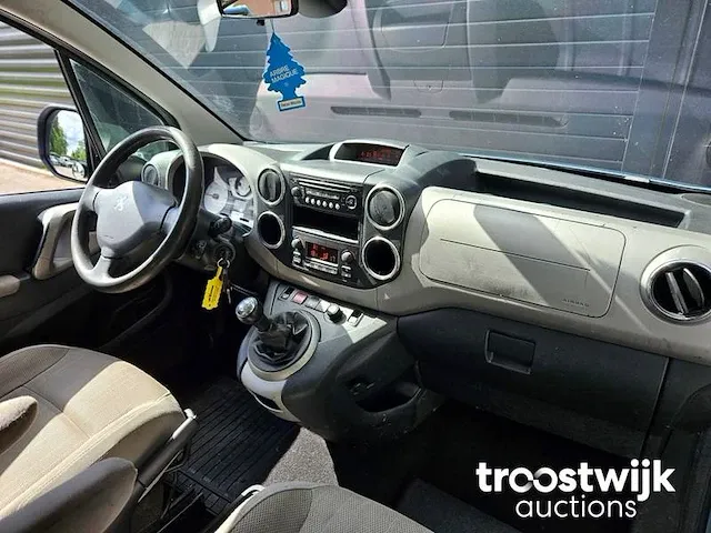 Peugeot partner tepee 1.6 hdif outdoor 7-zln-85 - afbeelding 13 van  22