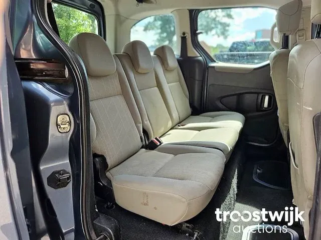 Peugeot partner tepee 1.6 hdif outdoor 7-zln-85 - afbeelding 14 van  22