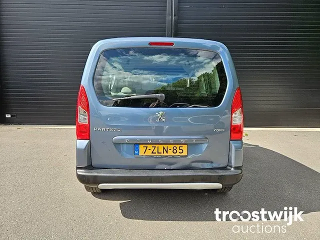 Peugeot partner tepee 1.6 hdif outdoor 7-zln-85 - afbeelding 20 van  22