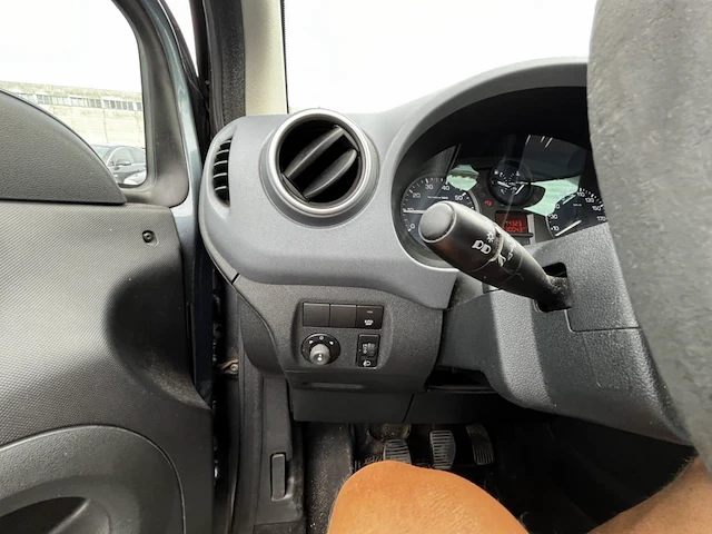 Peugeot partner tepee 2plc 1.6 e-hdi active stt 92, 2012 - afbeelding 5 van  30