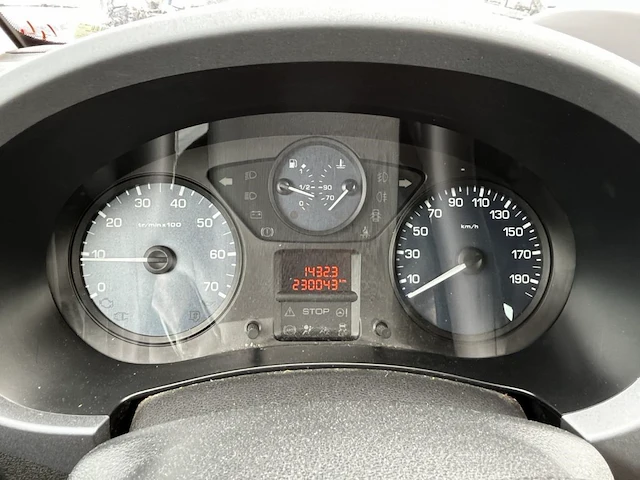 Peugeot partner tepee 2plc 1.6 e-hdi active stt 92, 2012 - afbeelding 27 van  30
