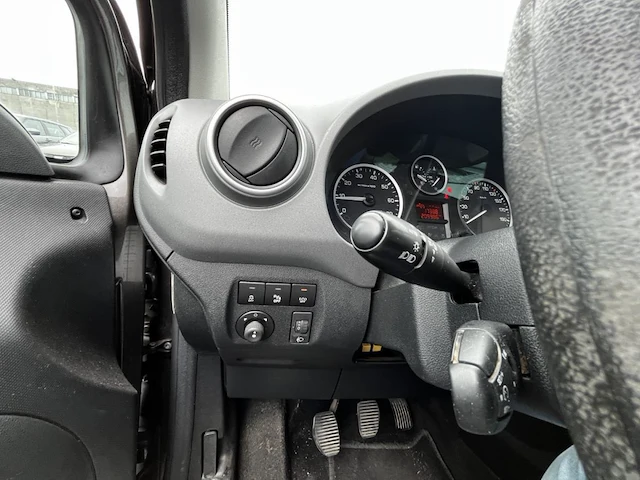 Peugeot partner tepee outdoor 1.6 bluehdi outdoor s&s 100,2015 - afbeelding 6 van  26