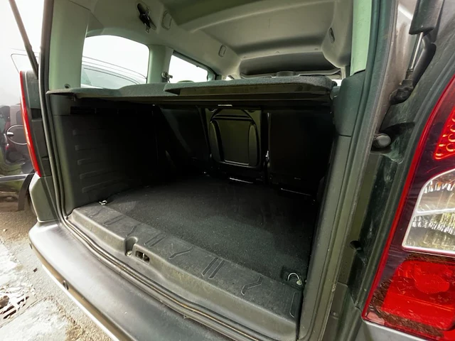 Peugeot partner tepee outdoor 1.6 bluehdi outdoor s&s 100,2015 - afbeelding 11 van  26