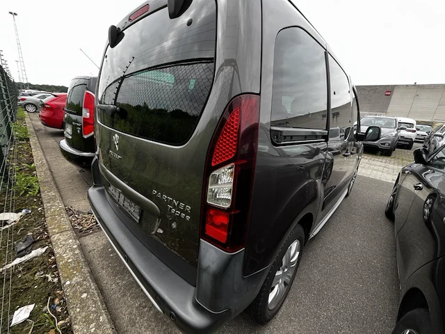 Peugeot partner tepee outdoor 1.6 bluehdi outdoor s&s 100,2015 - afbeelding 21 van  26