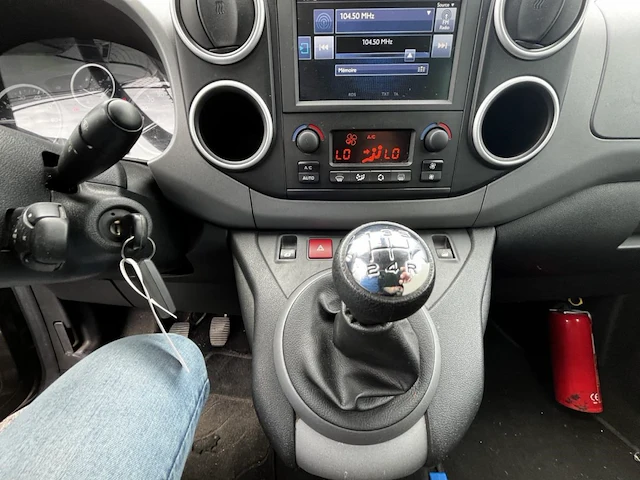 Peugeot partner tepee outdoor 1.6 bluehdi outdoor s&s 100,2015 - afbeelding 26 van  26