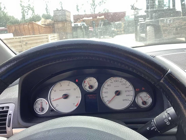 Peugeot personenauto - afbeelding 9 van  14