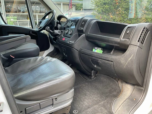 Peugeot pick-up boxer bedrijfswagen - afbeelding 26 van  26