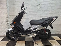 Peugeot speedfight 2 45 km bromscooter 2takt