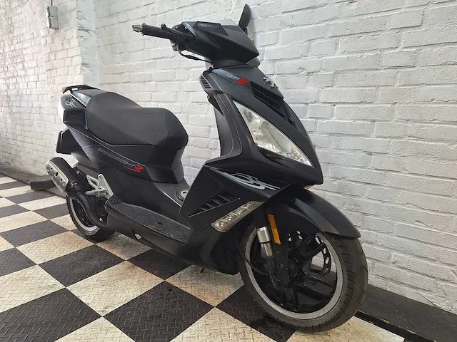 Peugeot speedfight 3 25 km snorscooter 2takt - afbeelding 4 van  6