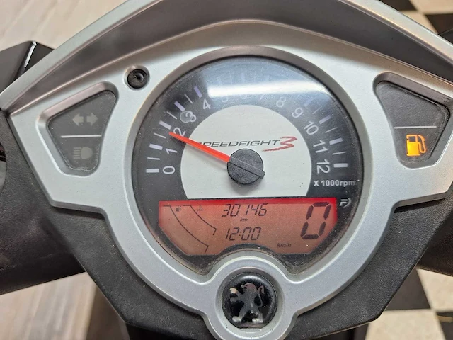 Peugeot speedfight 3 25 km snorscooter 2takt - afbeelding 4 van  7