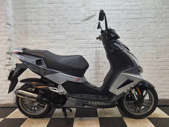Peugeot speedfight 3 25 km snorscooter 2takt - afbeelding 6 van  7