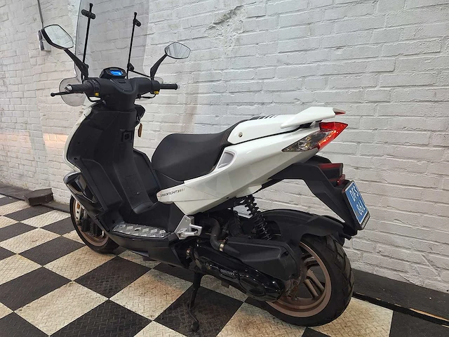 Peugeot speedfight 4 25 km snorscooter 4takt - afbeelding 3 van  8