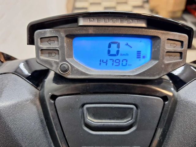 Peugeot speedfight 4 45 km bromscooter 4takt - afbeelding 4 van  7