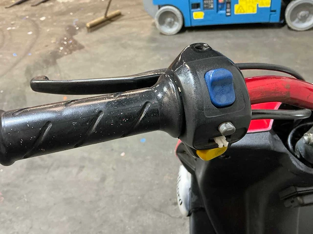 Peugeot trekker scooter - afbeelding 11 van  11