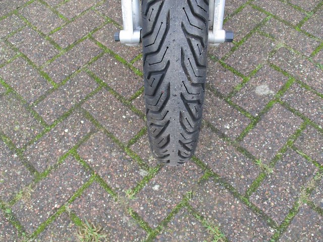 Peugeot tweet - bromscooter - scooter - afbeelding 6 van  11