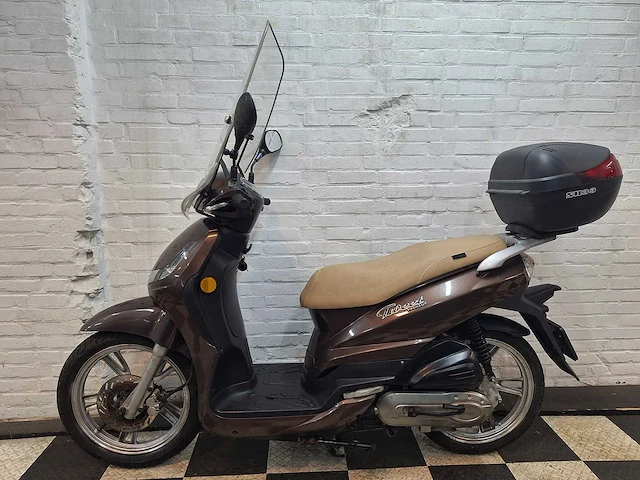 Peugeot tweet 45 km bromscooter 4takt - afbeelding 1 van  7